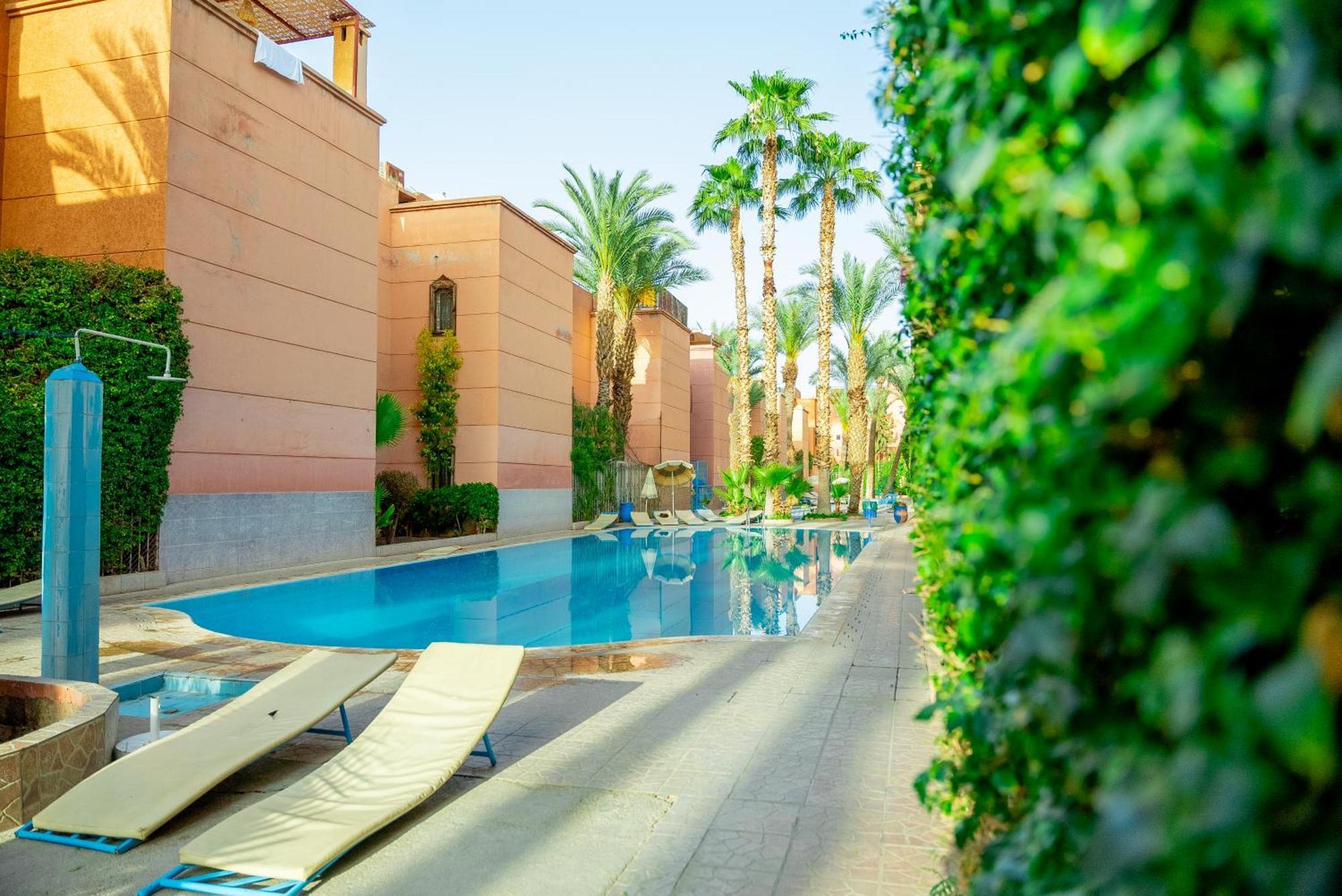 Riad The Moroccans Pool And Terrace มาร์ราเกช ภายนอก รูปภาพ